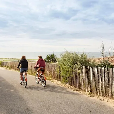 Hébergement de vacances Maison Rénovée Près De La Pour 8 Personnes Avec Jardin, Wifi Et Parking - Fr-1-194-324 La Tranche-sur-Mer