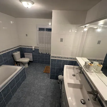펜션 Maison Renovee Pres De La Pour 8 Personnes Avec Jardin, Wifi Et Parking - Fr-1-194-324 라트슈수르메르